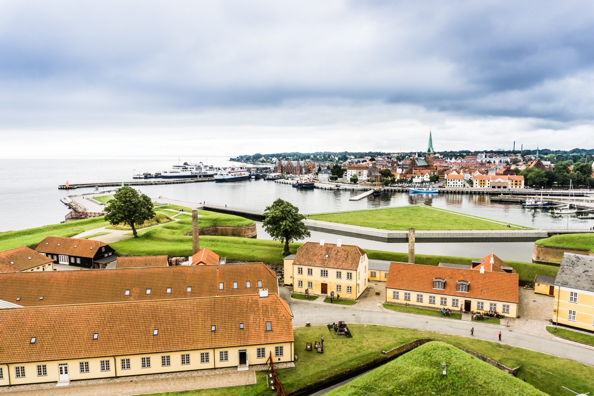 jens-herrndorff-355416-unsplash