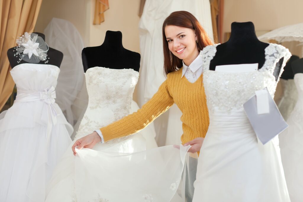 Find the right wedding dress to suit your chosen theme