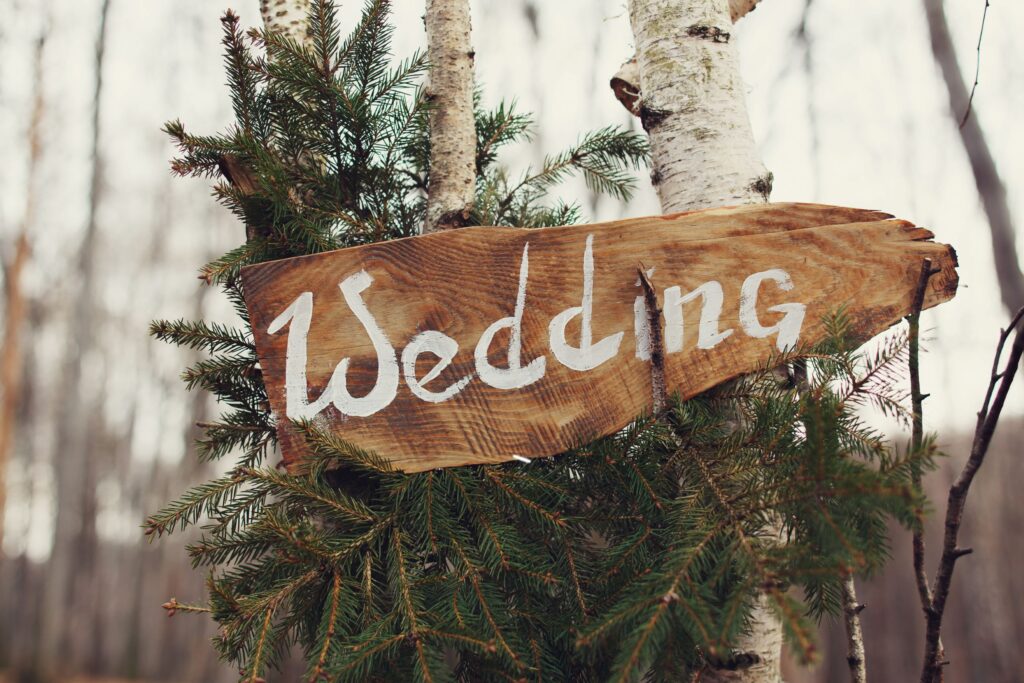 Das Hochzeits-Motto gehört auch auf die Hochzeits-Checkliste.