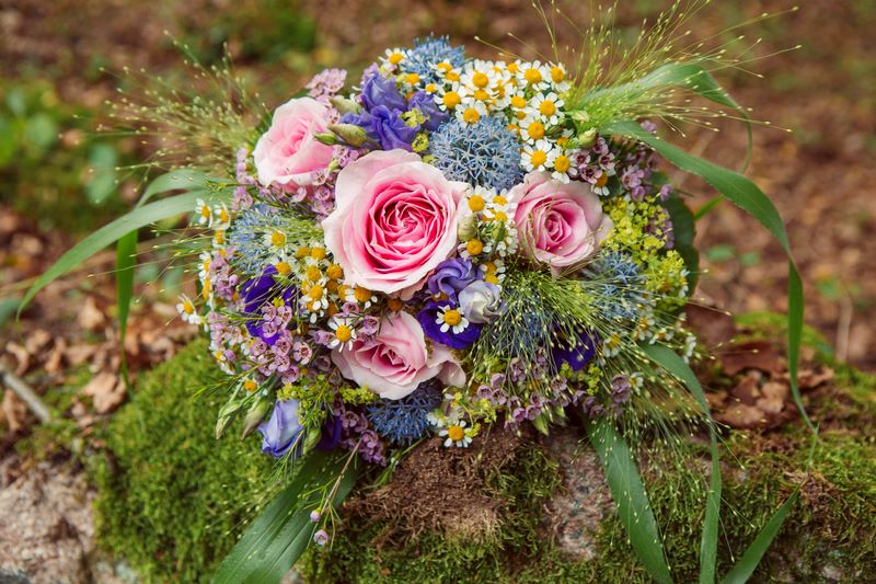 The bridal bouquet is an essential part of any bride's attire on her wedding day.