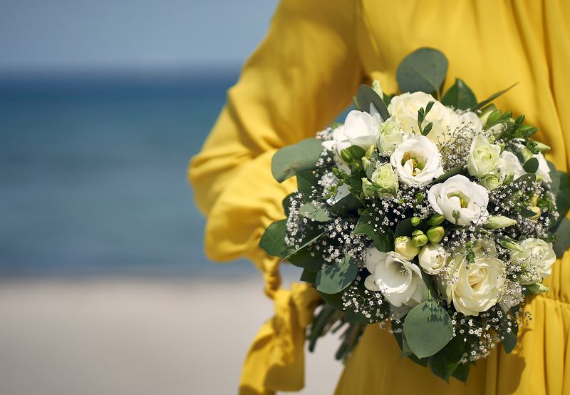 Danish florists on Bornholm will make sure that your flower arrangements will suit your style on your wedding day.