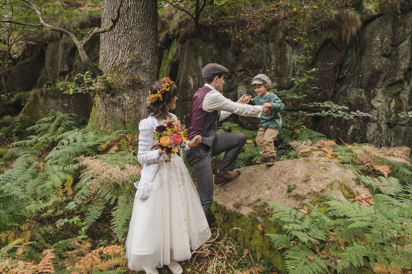 Der Almindinger Wald auf Bornholm bietet die perfekte Kulisse für eine Hochzeit im Wald.